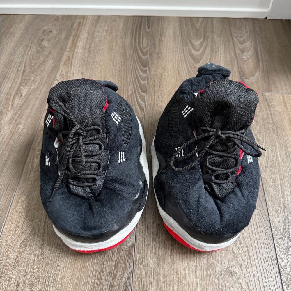 NWOT Plush Tween/Teen Sneaker Slippers - Big Kids One Size